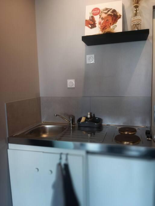 Chambre & Sdb Privee Avec Piscine En Bord De Via Rhona Sarras Bagian luar foto